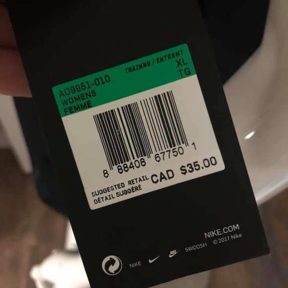 Nike Dri Fit T-shirt - Picture 4 of 4